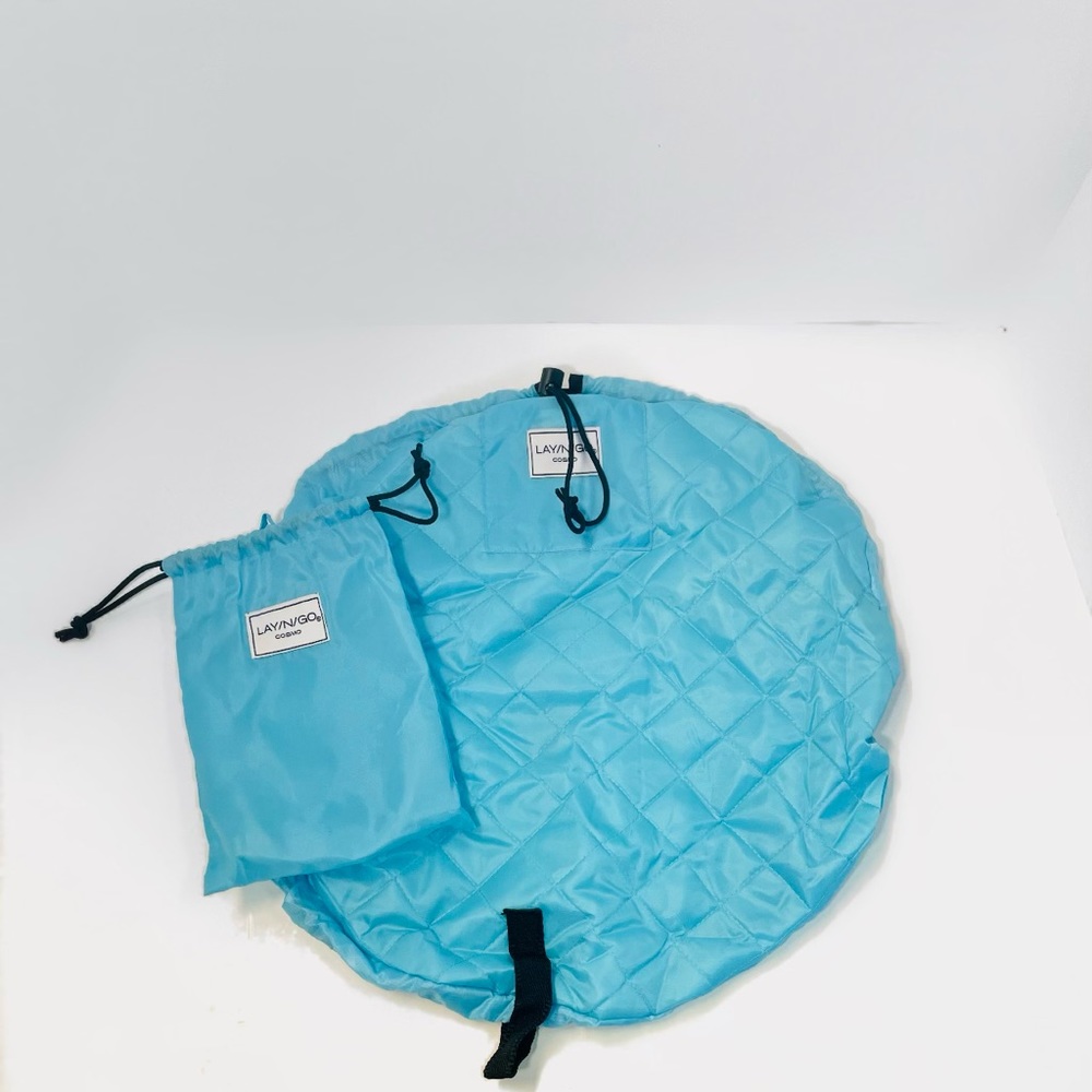 Lay-n-go cosmetics bag